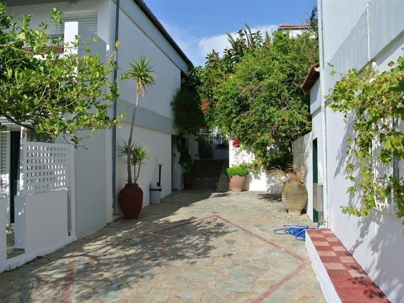 Sunningdale Hotel أغيا غاليني المظهر الخارجي الصورة